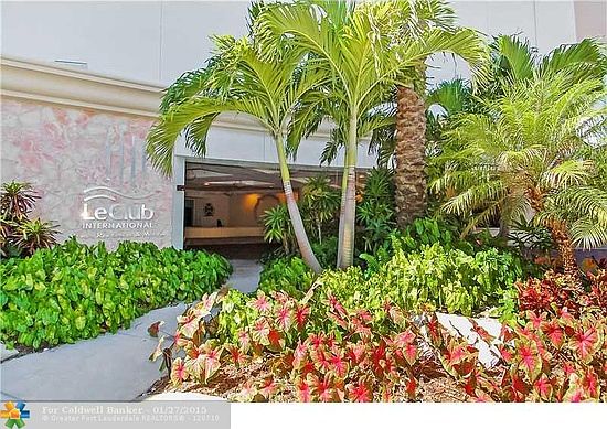 Entrance to Le Club condo