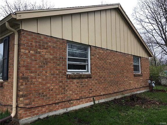 3rd image of 1027 Van Arden Dr