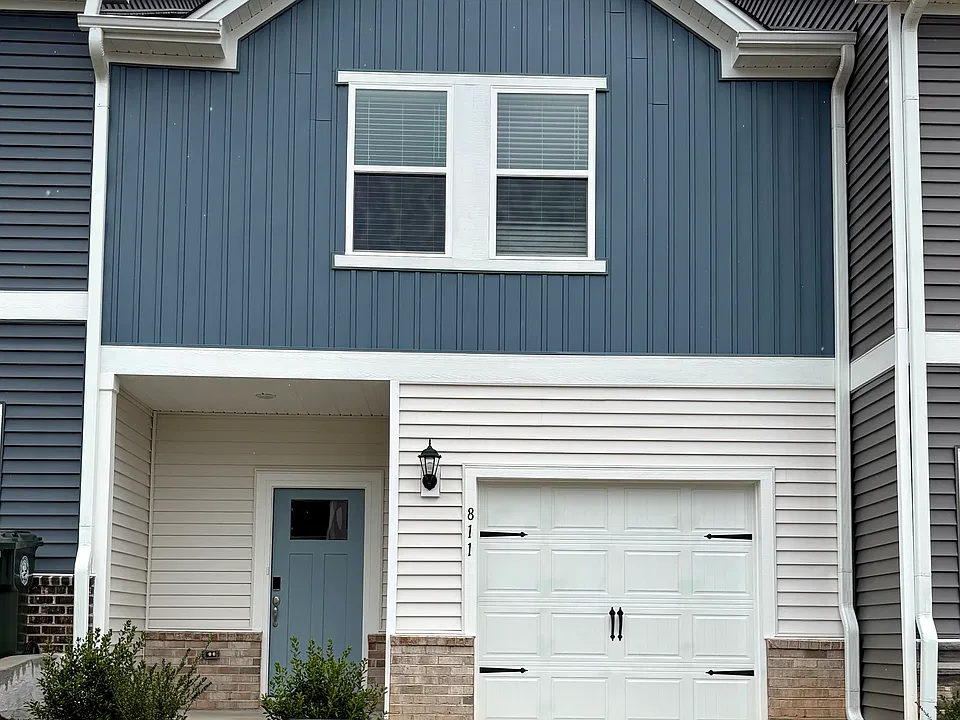 811 Stream View Ct #25