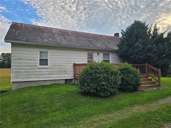 756 Game Reserve Rd, Butler, PA 16002