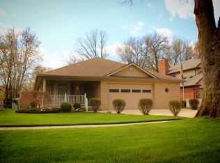 8900 Westlake St, Taylor, MI 48180