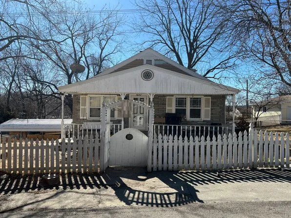 5637 Miami Ave, Kansas City, KS 66106