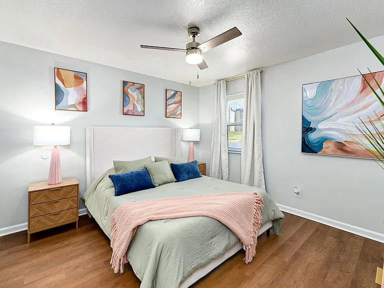 Legend Oaks Gated Community — Photo 45