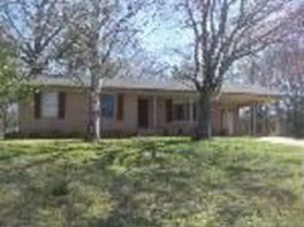 1945 Alton Green Dr NE, Monroe, GA 30656
