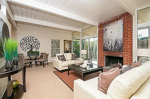 1712 Eleanor Dr photo 1