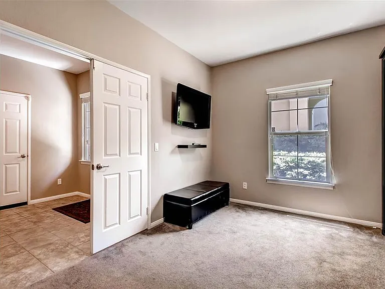 2540 Escala Cir — Photo 11