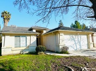 5598 W Oswego Ave, Fresno, CA 93722