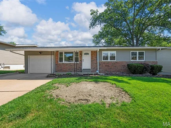 9619 Antigo Dr, Saint Louis, MO 63123