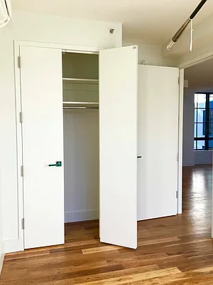 Rented by Manhattan Management LLC | media 35