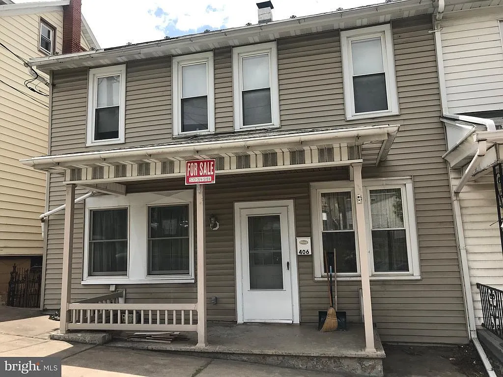 406 S Market St photo 1