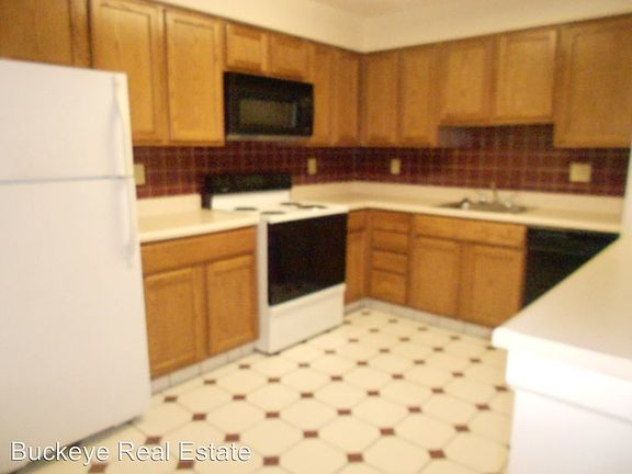 4th image of 93 E 15th Ave APT C