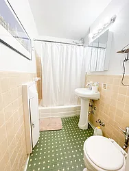 Rented by Urban Real Estate Inc