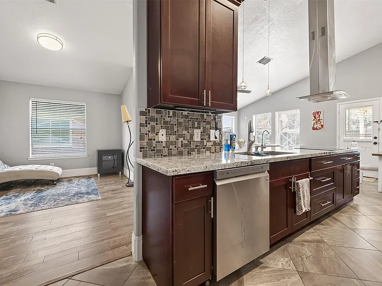 1214 Wesley Dr — Photo 26