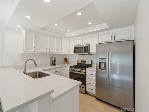 411 Heatherglen Ln, San Dimas, CA 91773