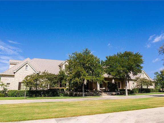 4th image of 30101 Saint Andrews Dr