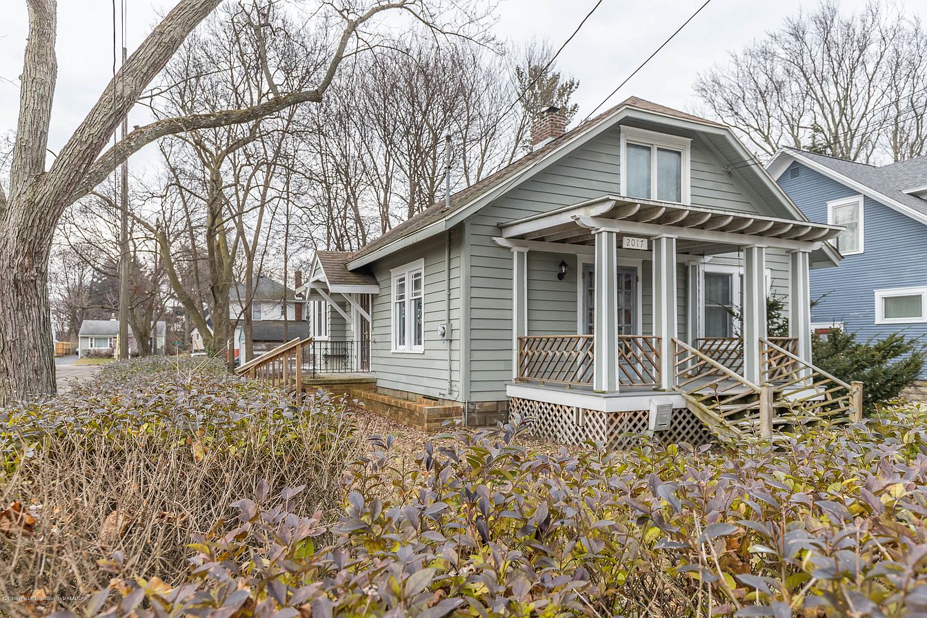 Sold c.1919 Craftsman Home For Sale in Lansing, MI Under 75K Old Houses Under 50K