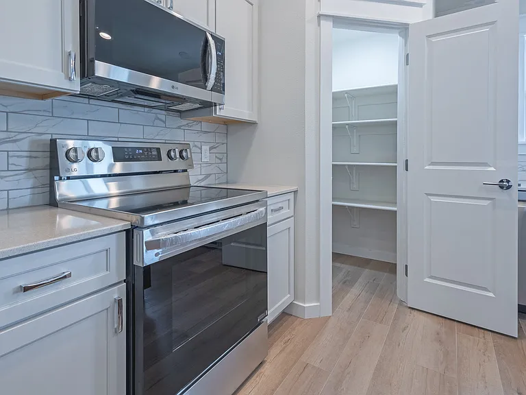 13636 Redwood Way NW — Photo 14