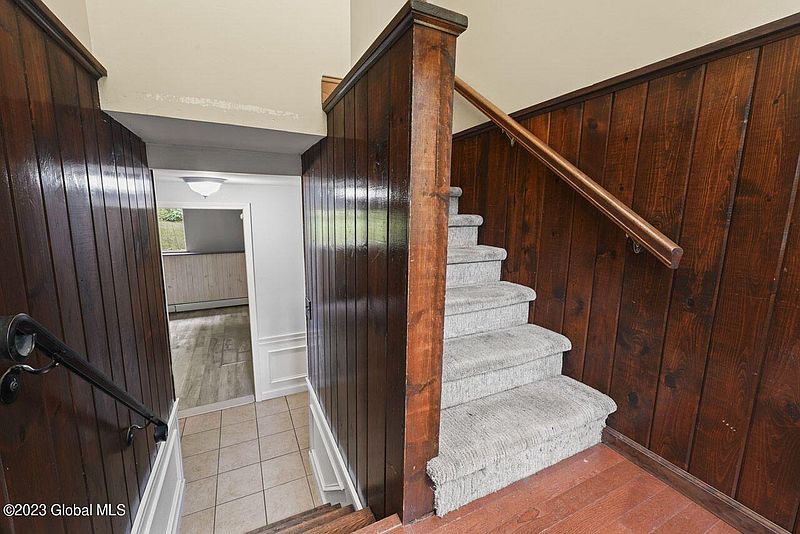 3rd image of 150 Edgewood Drive