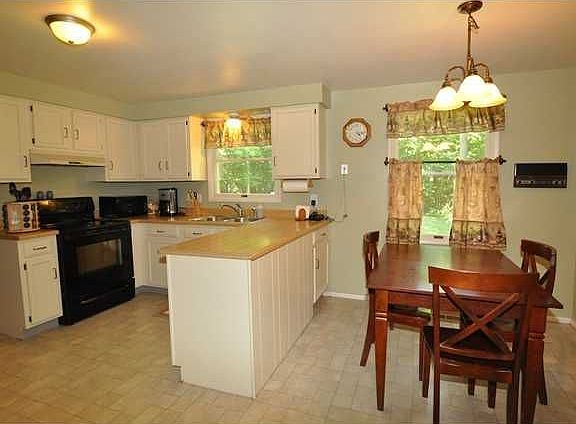 5th image of 3264 Thornberry Cres