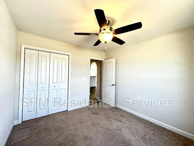 4019 Ironstone Ct — Photo 17