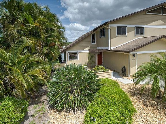 4th image of 2137 Michele Dr #D-1