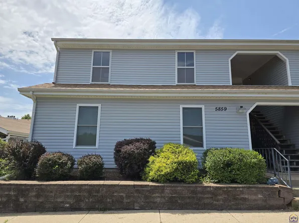 5859 SW 22nd Ter APT 2, Topeka, KS 66614