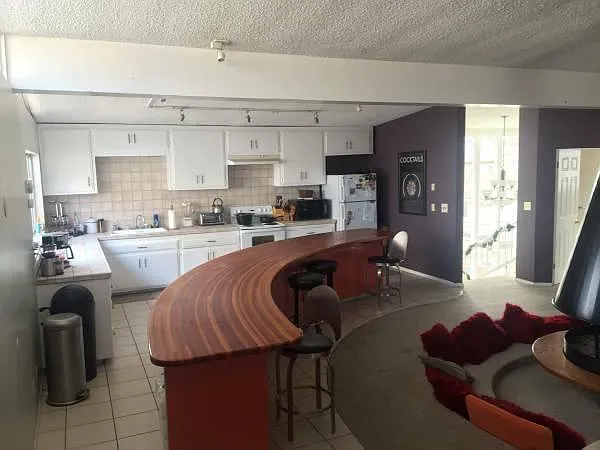 1111 Cypress Ave — Photo 3