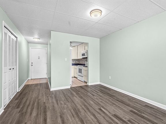 5th image of 316 Cherry St #100