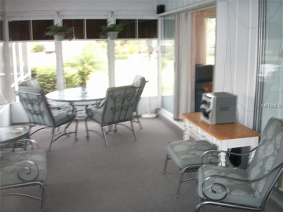 3rd image of 1019 Delacroix Cir