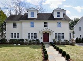 18 Meadow Ave W, Bronxville, NY 10708