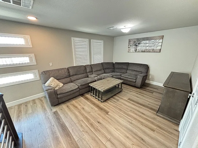 11194 Formosa Springs Ct — Photo 23