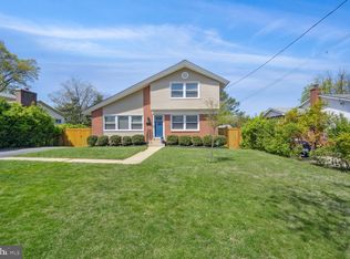 217 W Edmonston Dr, Rockville, MD