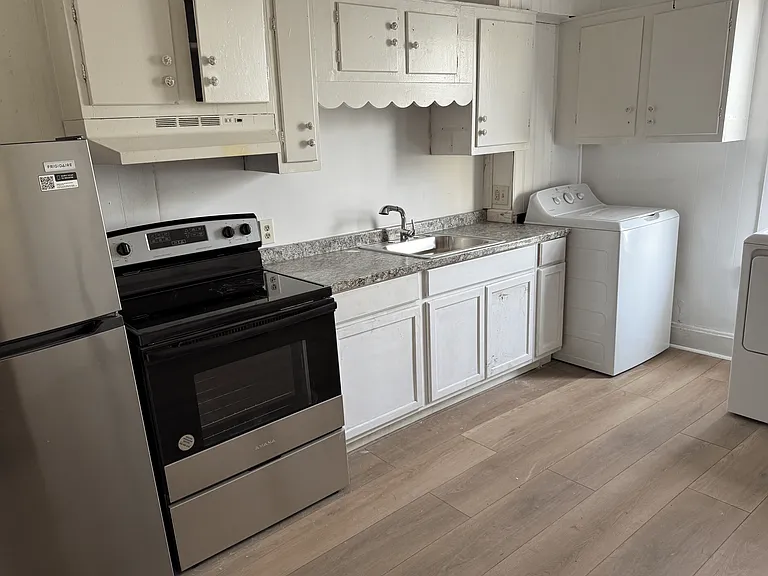 31 W Side Ave — Photo 5