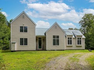4429 W Hill Rd, Jamaica, VT 05343