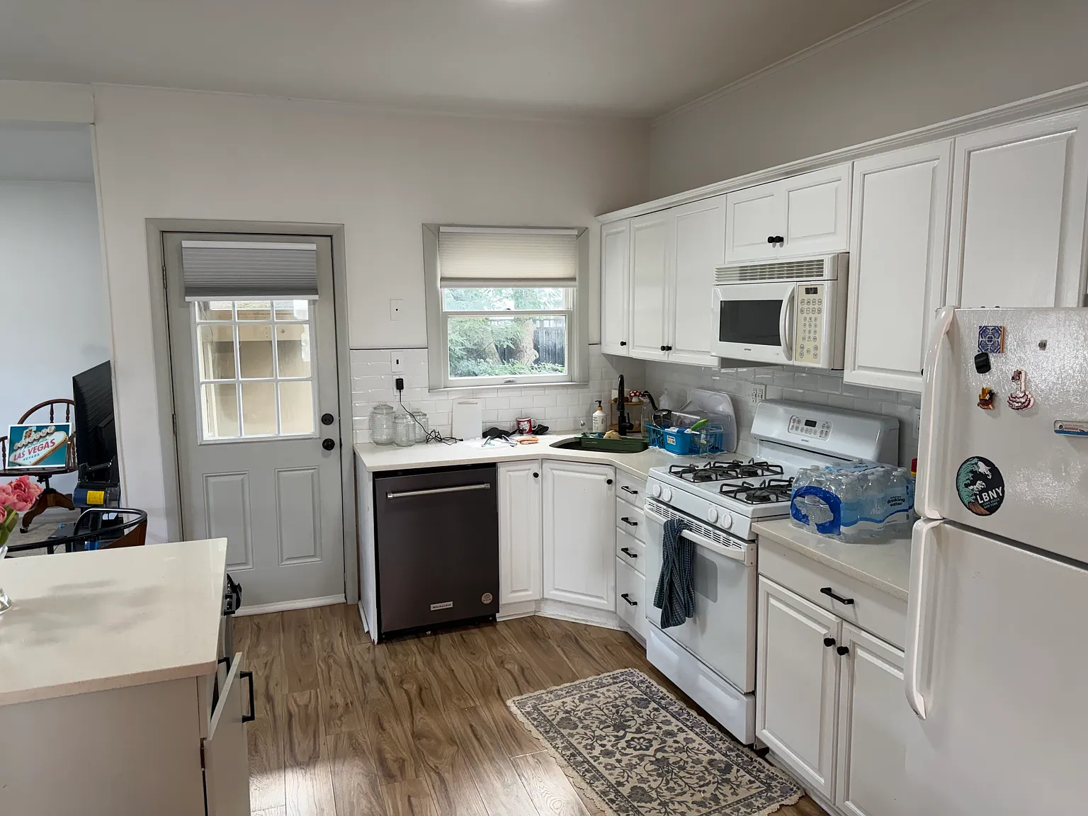 3 bed, $4,000 — Photo 3