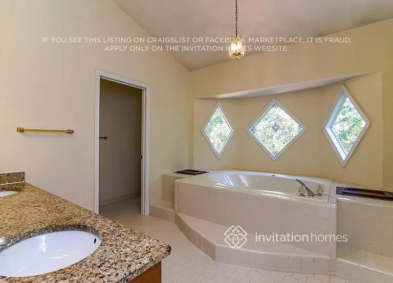 3610 Jasmine Cove Ln — Photo 12
