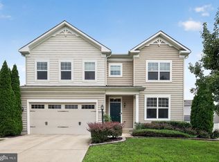 10518 Black Pine Ln, Waldorf, MD 20603