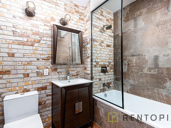 4th image of 22 Melrose St #1P