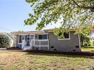 2338 English Dr, Charlotte, NC 28216