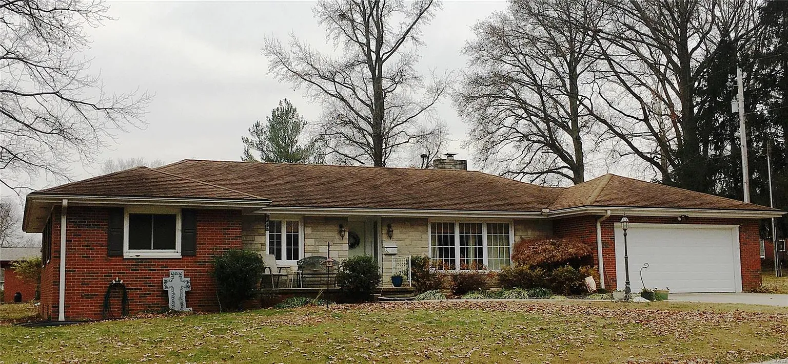 605 Killarney Dr photo 1
