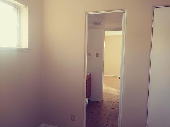 5th image of 2014 Hendola Dr NE
