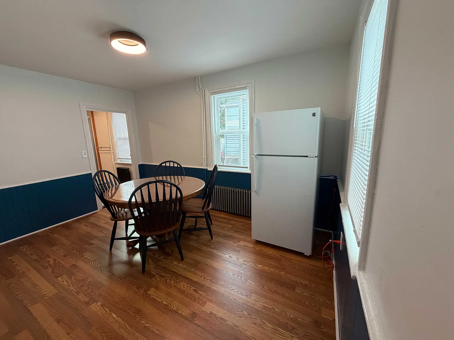 3 bed, $2,200 — Photo 2