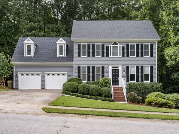 911 Birkdale Dr, Clayton, NC 27527