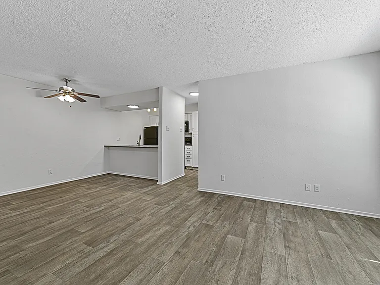 A1 Upgraded Apartment Home