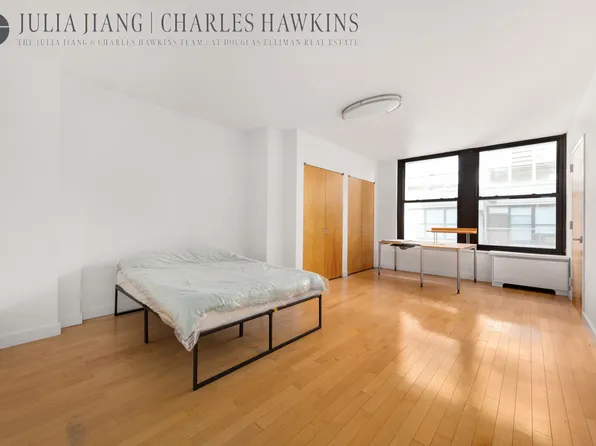 315 West 36th Street image 9 of 13