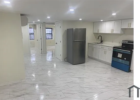 2 bed, $2,770 — Photo 2