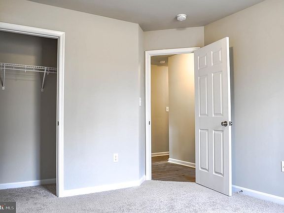 5th image of 74 Essex Pl