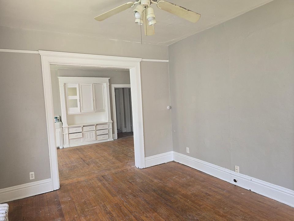 1st image of 2611 N 2nd St