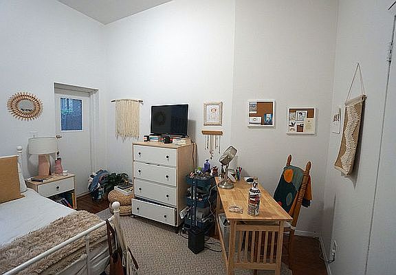 5th image of 17 Stuyvesant St APT 3