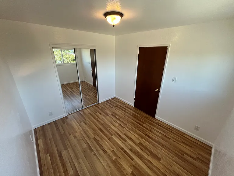 1339 Francisco St #D — Photo 12